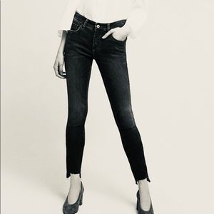 ANTHROPOLOGIE pilcro high rise raw hem skinny jeans 29